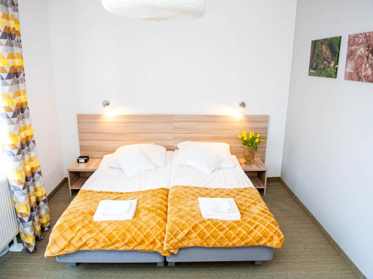 Gosciniec Ptasi Zaulek Bed and Breakfast Niechorze Exteriör bild