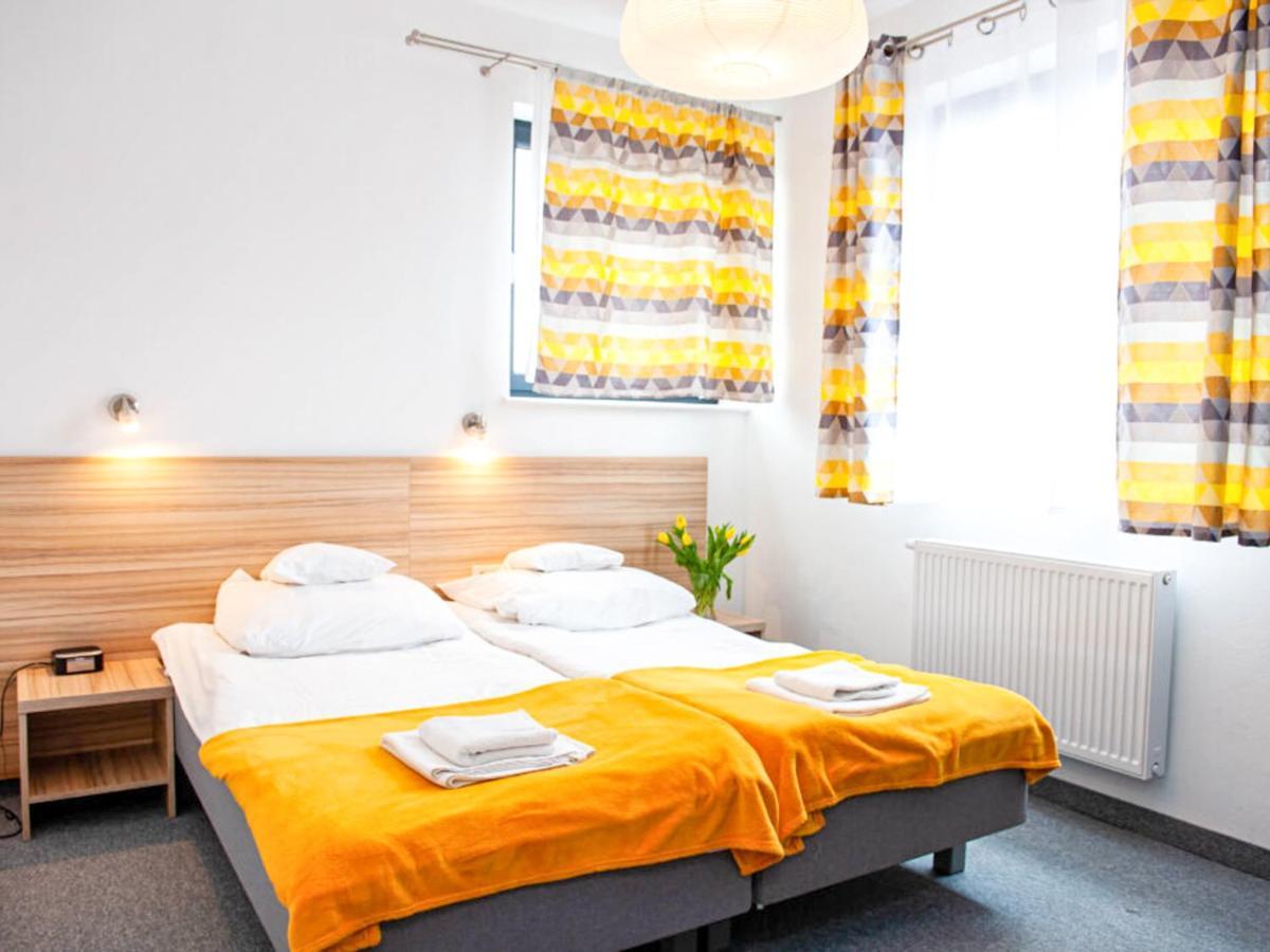 Gosciniec Ptasi Zaulek Bed and Breakfast Niechorze Exteriör bild