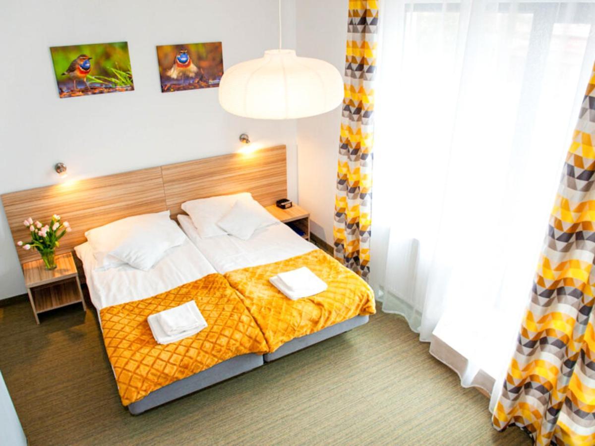 Gosciniec Ptasi Zaulek Bed and Breakfast Niechorze Exteriör bild
